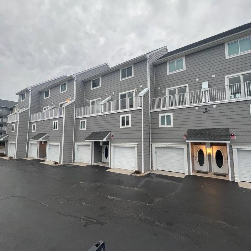 Large commercial property in South Florida